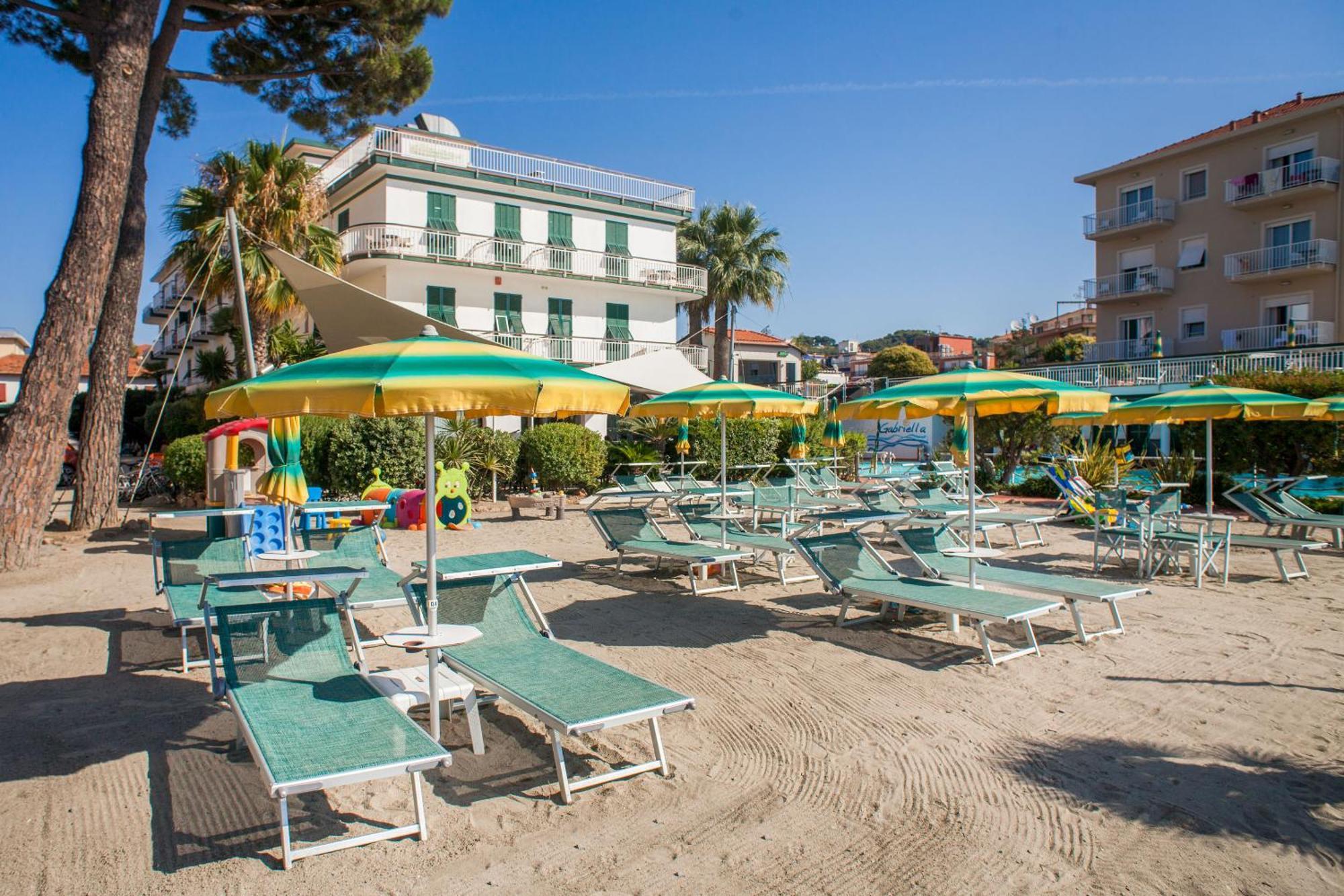 Hotel Gabriella دْيانو مارينا المظهر الخارجي الصورة
