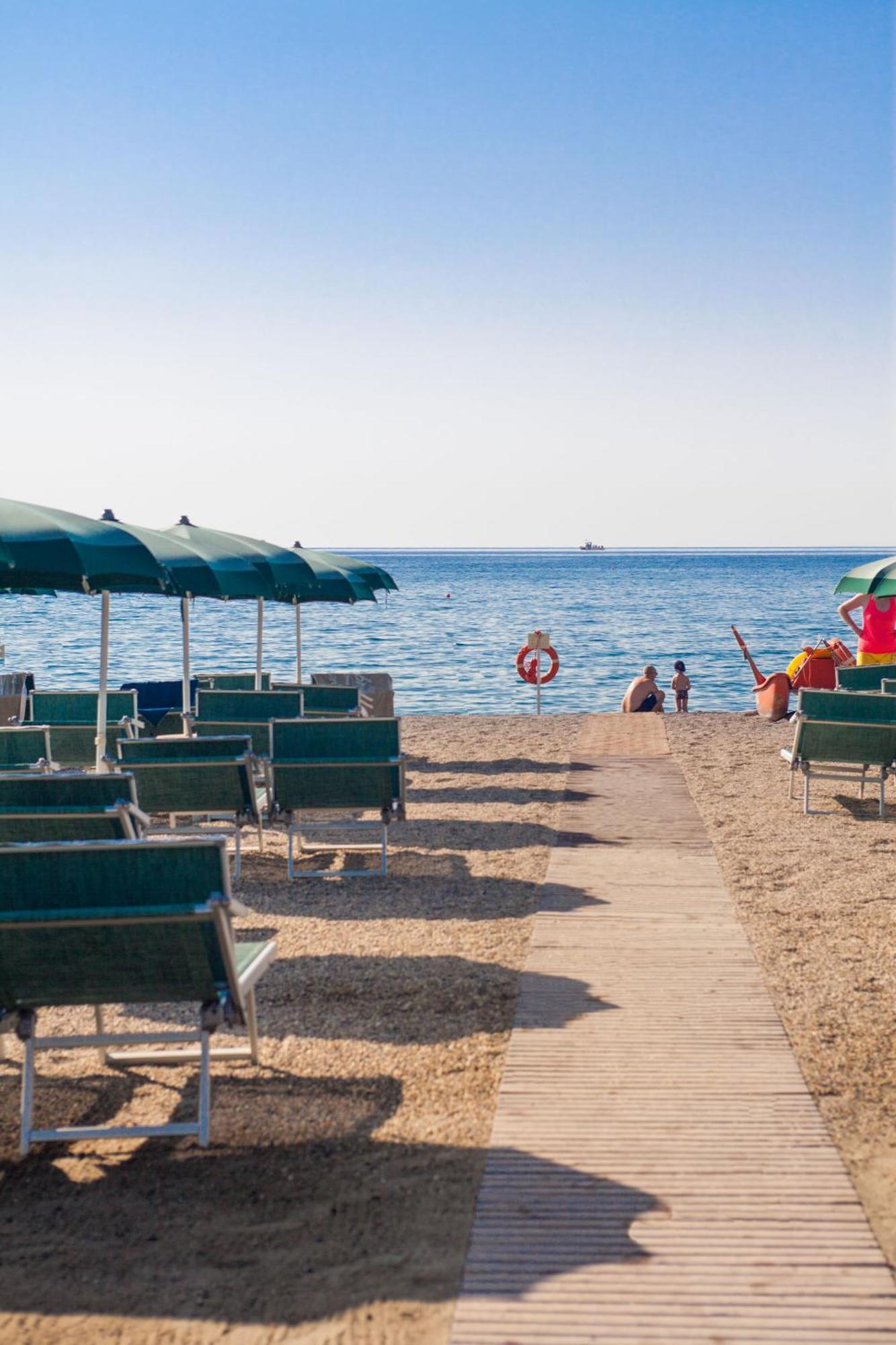 Hotel Gabriella دْيانو مارينا المظهر الخارجي الصورة