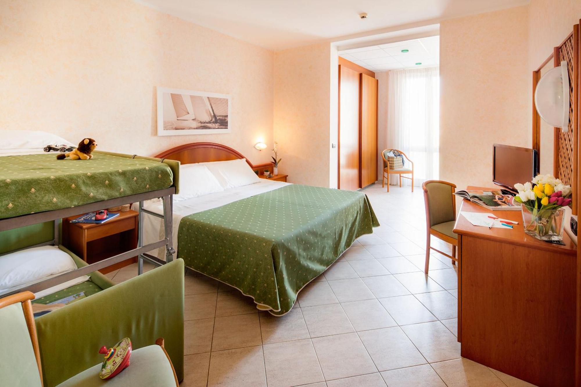 Hotel Gabriella دْيانو مارينا المظهر الخارجي الصورة