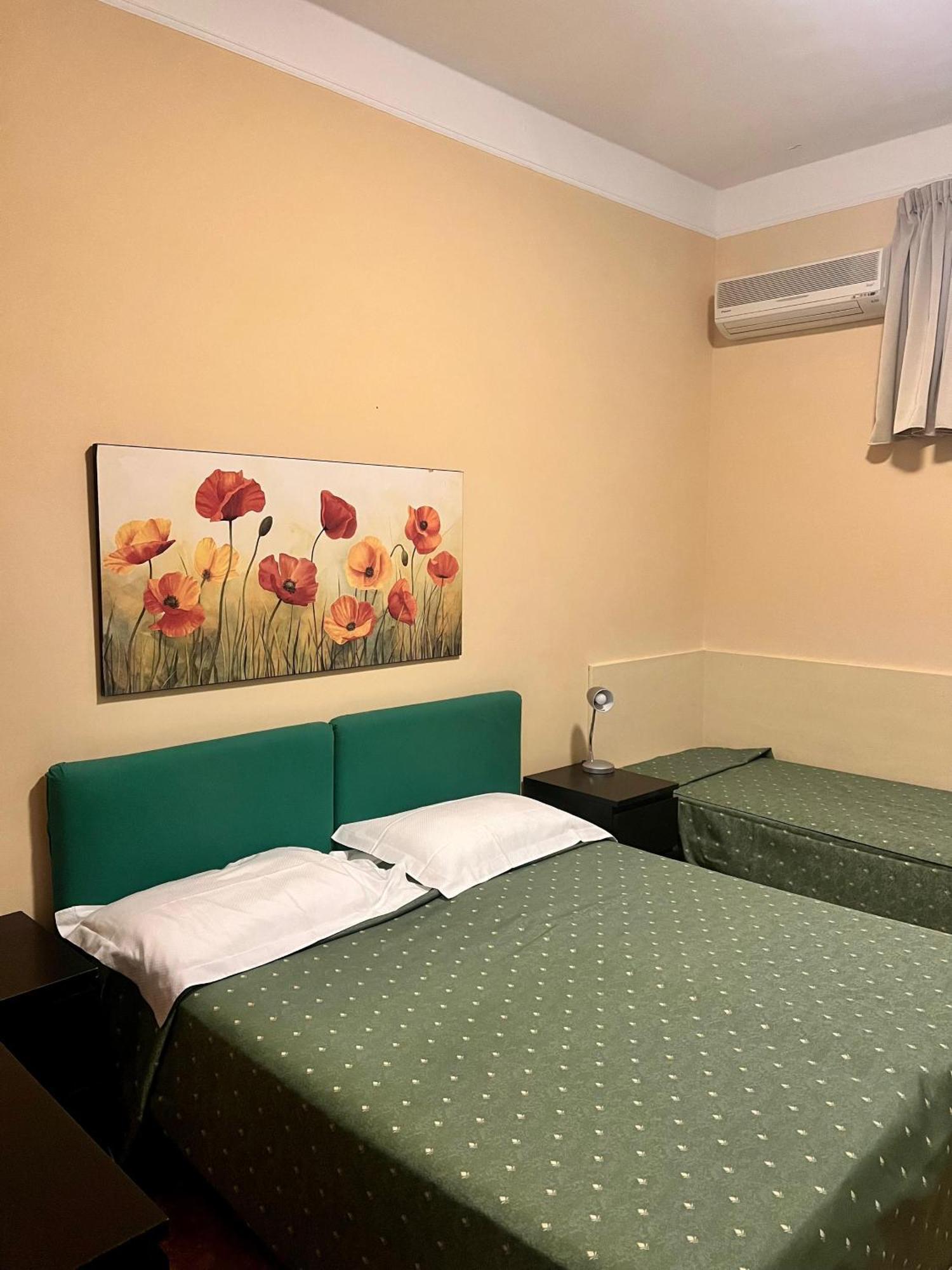 Hotel Gabriella دْيانو مارينا المظهر الخارجي الصورة