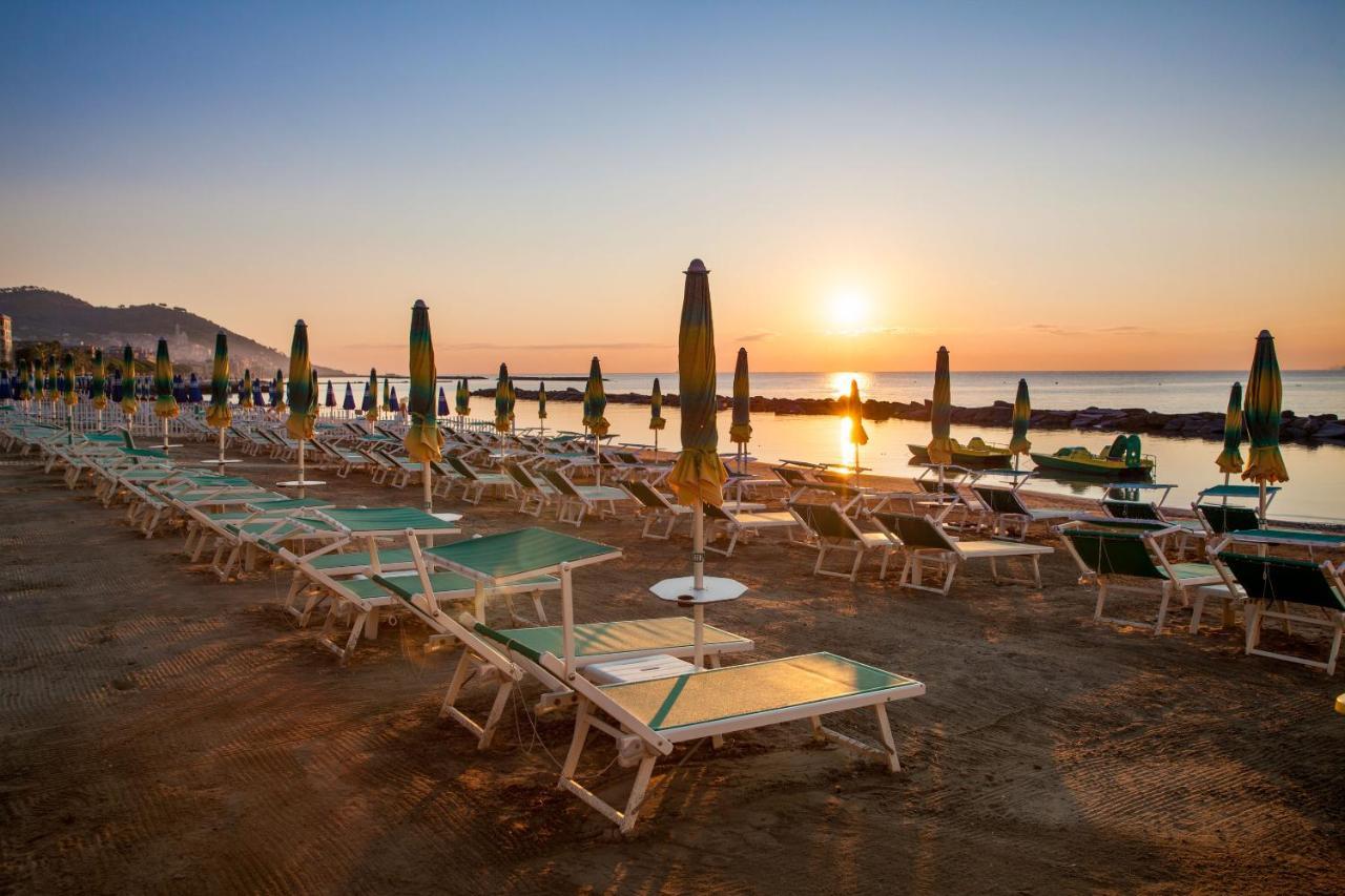 Hotel Gabriella دْيانو مارينا المظهر الخارجي الصورة